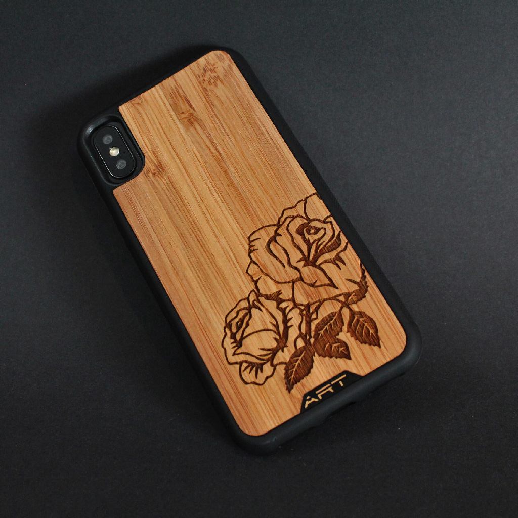 ArtCases.Co-Ramo-de-Rosas-iPhoneX-Funda-de-Madera-Bamu-Grabado.jpg